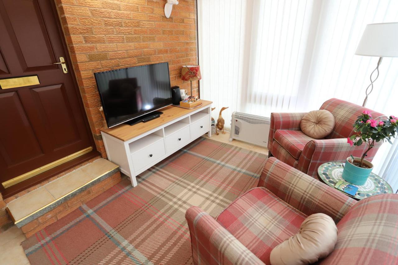 ガラシールズ Tweedbank Bed & Breakfast エクステリア 写真